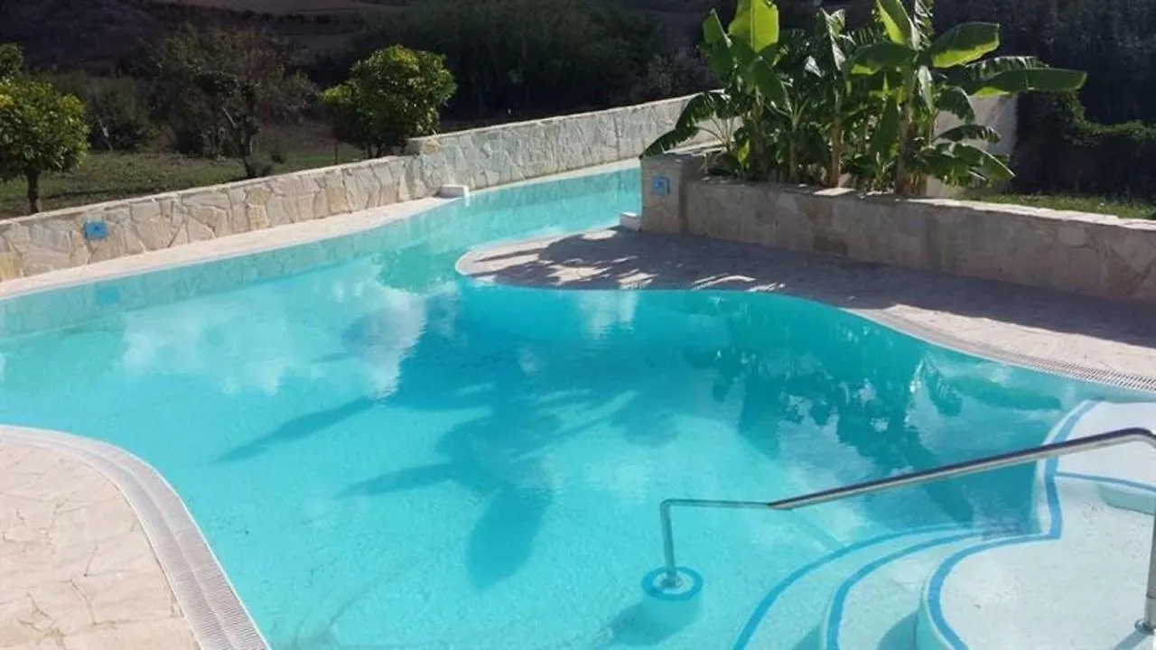 B&B Finca La Luna Azul Coín Bed & Breakfast